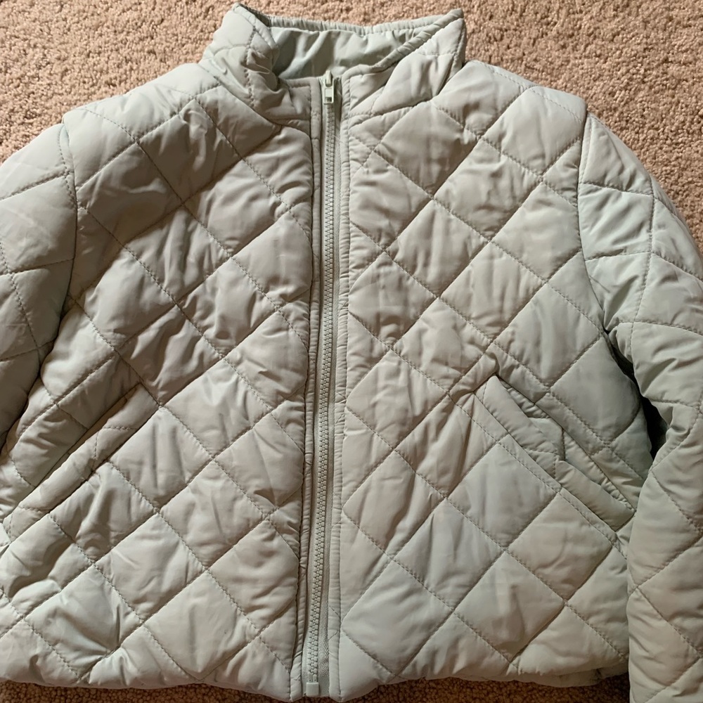Sage green cropped puffer jacket from Princess Polly Size 6